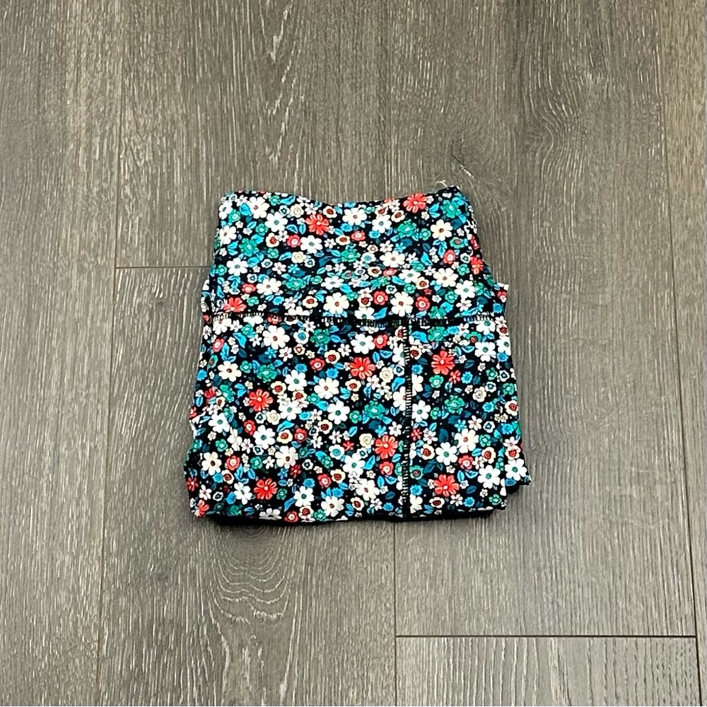 Land’s End Floral High Waisted Capri Swim Leggings Sz M